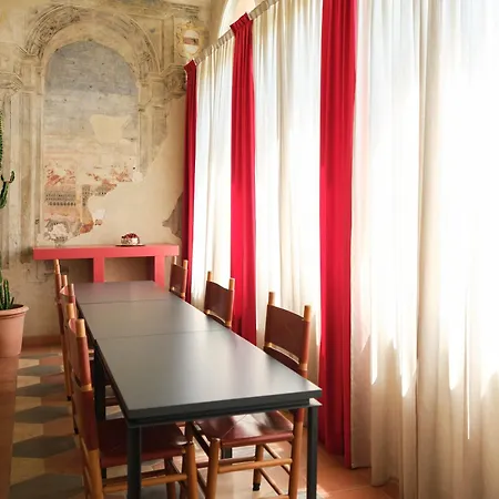 Bed & Breakfast Gironda 4*