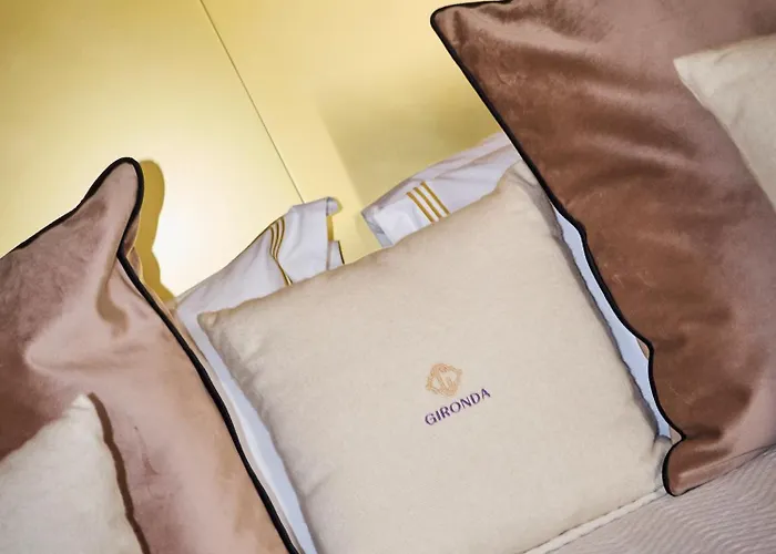 Gironda לינה וארוחת בוקר