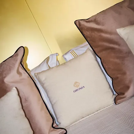 Gironda Отель типа 