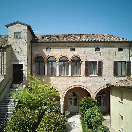 Gironda Отель типа 